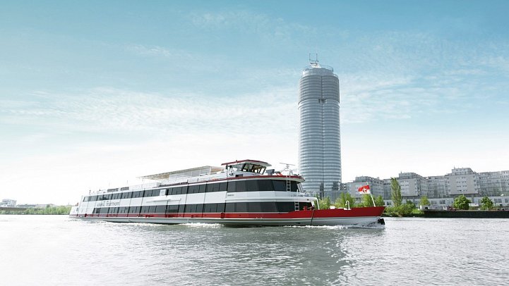 MS Admiral Tegetthoff - Adventbrunch auf Donauwellen