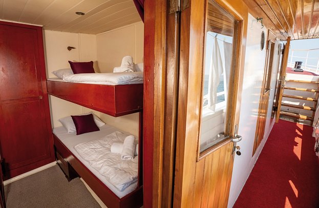 Blaue Reise - Kreuzfahrt zwischen 1000 Inseln ab/bis Zadar - Beispiel Doppelkabine Comfort Plus